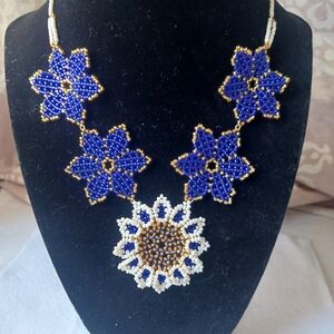 Elegant Blue and Gold Floral Beaded Necklace
